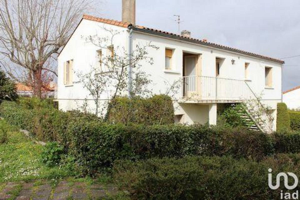 Дом с 4 спальнями в Руайан, Франция № 30662