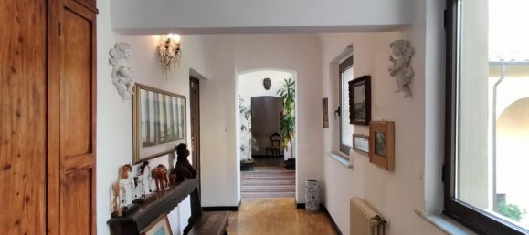 8 rooms Apartment in Carrara, Italy No. 222013 21
