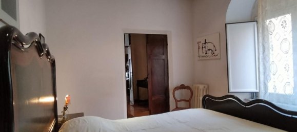 8 rooms Apartment in Carrara, Italy No. 222013 17