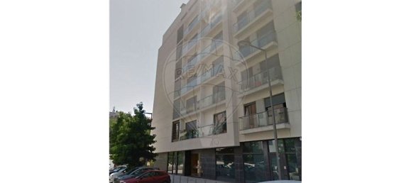 4 bedrooms Apartment in Lisbon, Portugal No. 137426 4