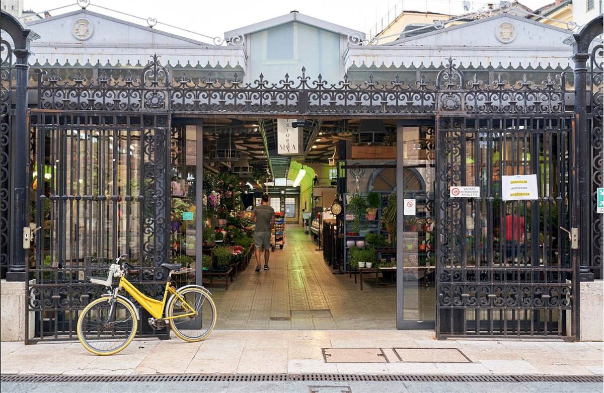 1-salle Propriété commerciale à Modena, Italy No. 317425