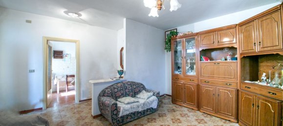 5 rooms House in Bucchianico, Italy No. 212154 2
