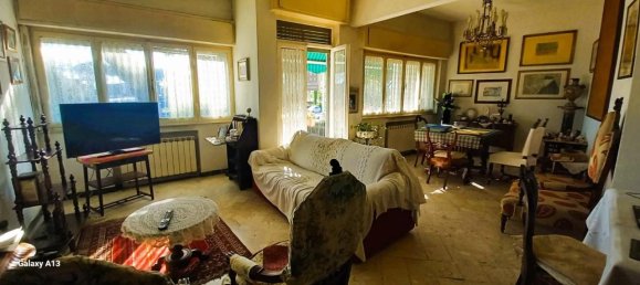 6-Zimmer Wohnung in Carrara, Italy, Nr. 43527 2