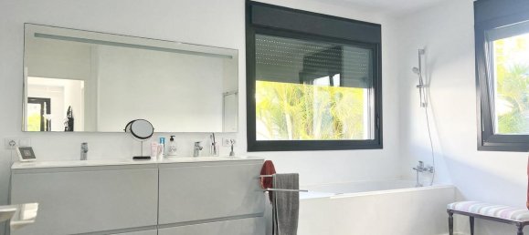 5 Schlafzimmer Villa in Marbella, Spain, Nr. 19587 7