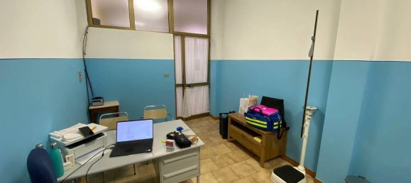3 rooms Office in Porte, Italy No. 84018 9