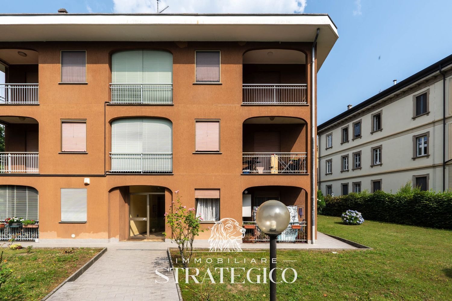 Apartamento de 2 habitaciónes en Lesa, Italy No. 276285