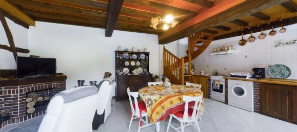 5 غرف نوم منزل في Estissac, France رقم 95383 9