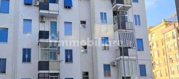2 bedrooms Apartment in Bari, Italy No. 284580 4