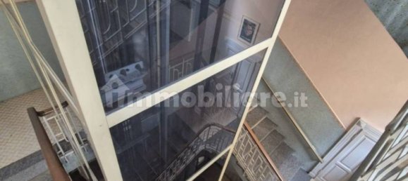 Здание с 5 комнатами в Турин, Италия № 350573 12