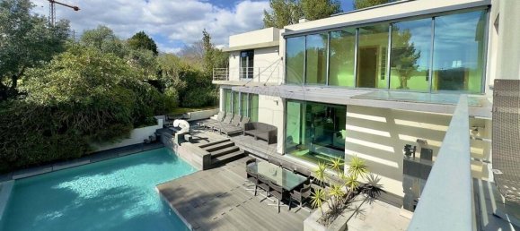 4 bedrooms Villa in Lisbon, Portugal No. 51351 2