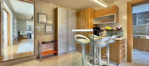 4 bedrooms Villa in Lisbon, Portugal No. 51351 24