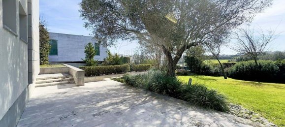 4 bedrooms Villa in Lisbon, Portugal No. 51351 5