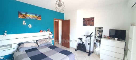 3 Schlafzimmer Wohnung in San Nicola la Strada, Italy, Nr. 340215 8