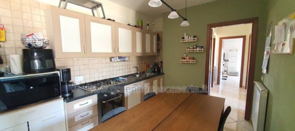 3 Schlafzimmer Wohnung in San Nicola la Strada, Italy, Nr. 340215 5