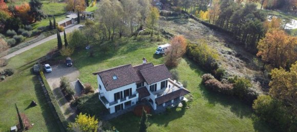 7 rooms Villa in Luvinate, Italy No. 170939 3