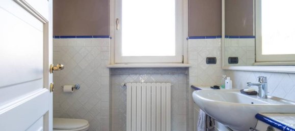 7 rooms Villa in Luvinate, Italy No. 170939 10