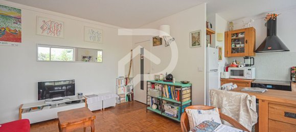 1 bedroom Apartment in Paris, France No. 134105 10
