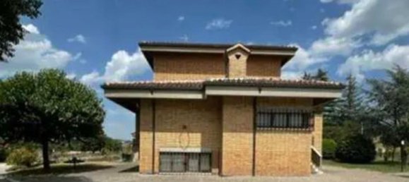 12غرفة فيلا في Frontone, Italy رقم 96117 25