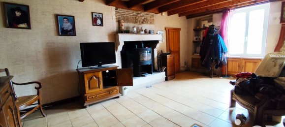 Casa de 3 dormitorios en Deux-Sevres, France No. 277403 6