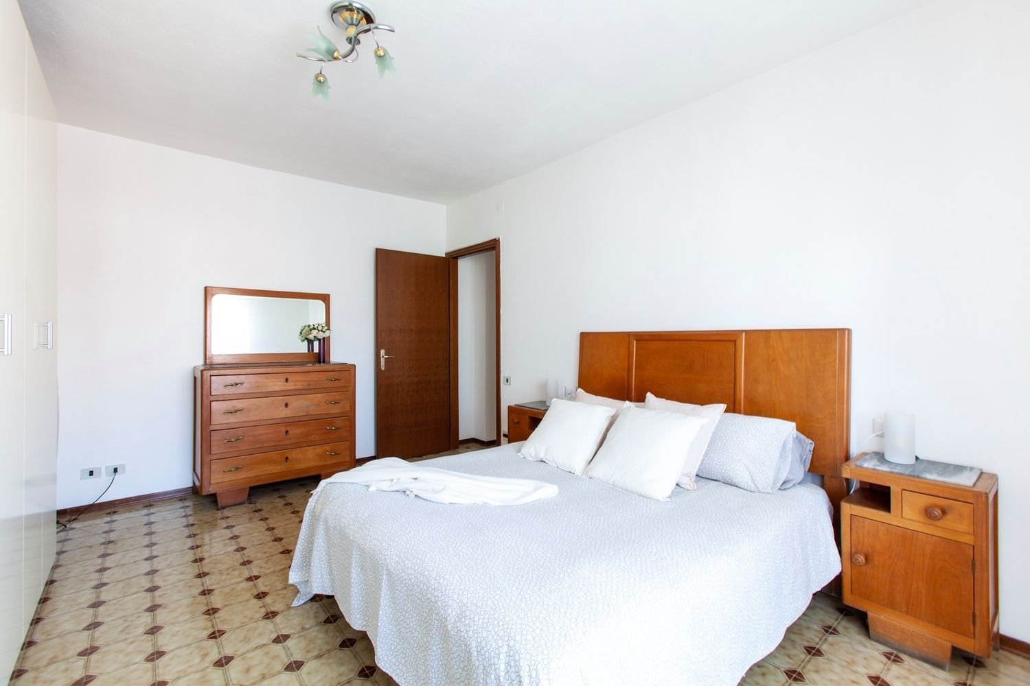 3 rooms Apartment in Quartu Sant'Elena, Italy No. 24315
