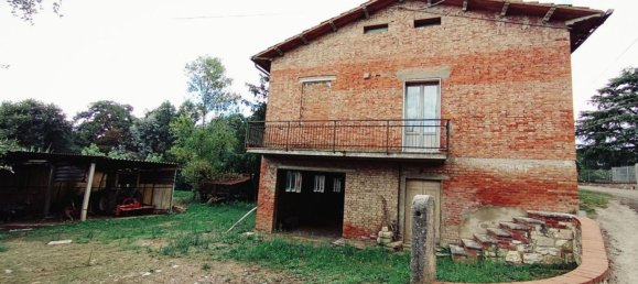 Дом с 10 комнатами в Лучиньяно, Италия № 227125 4