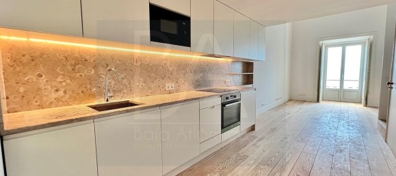 2 bedrooms Duplex in Lisbon, Portugal No. 132057 4