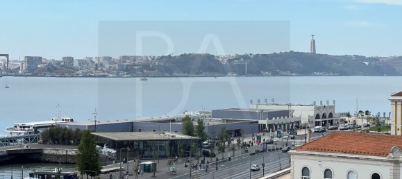 2 bedrooms Duplex in Lisbon, Portugal No. 132057 2