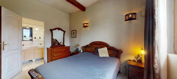 3 bedrooms House in Montfermeil, France No. 162186 8