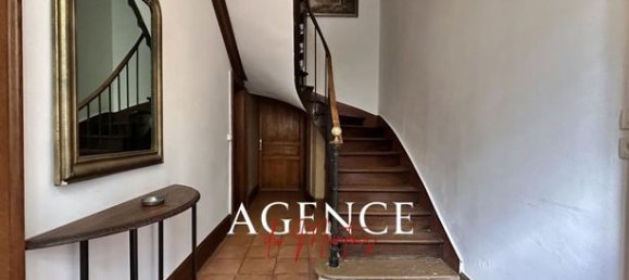 3 bedrooms House in Yonne, France No. 357093 3