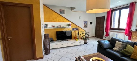 4 bedrooms House in Grassobbio, Italy No. 380824 7