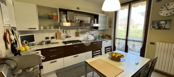 4 bedrooms House in Grassobbio, Italy No. 380824 11