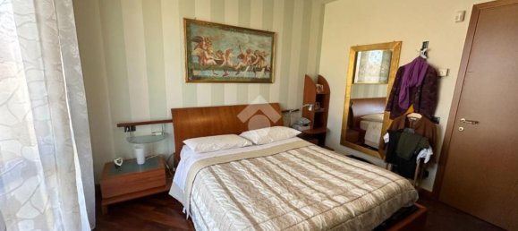 4 bedrooms House in Grassobbio, Italy No. 380824 17