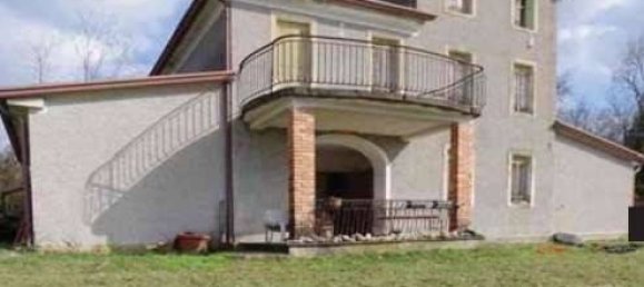 2 bedrooms House in Susegana, Italy No. 275189 5