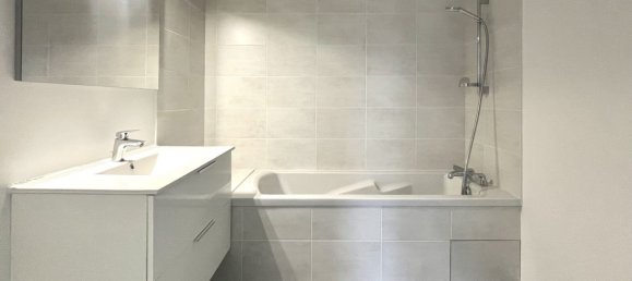 4-salle Appartement à Grenoble, France No. 198177 11