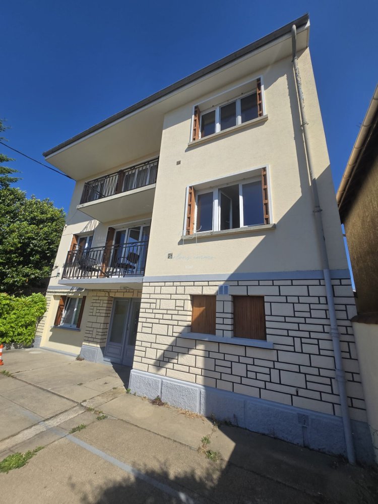 Квартира с 2 спальнями в Ормессон-сюр-Марн, Франция № 350309