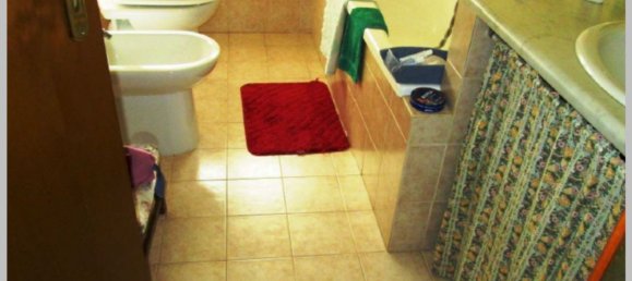 4 bedrooms Apartment in Collazzone, Italy No. 310995 8