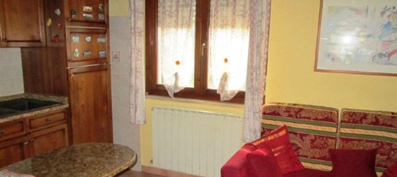 4 bedrooms Apartment in Collazzone, Italy No. 310995 4
