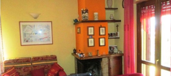 4 bedrooms Apartment in Collazzone, Italy No. 310995 3