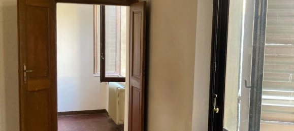 3 rooms Apartment in Reggio Emilia, Italy No. 94058 4