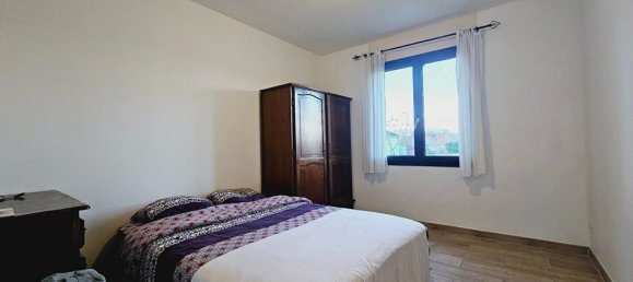 Casa de 3 dormitorios en Avord, France No. 39164 18