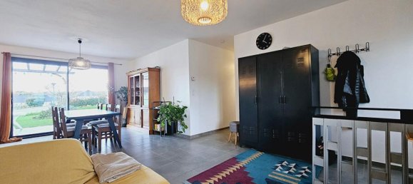 Casa de 3 dormitorios en Avord, France No. 39164 2