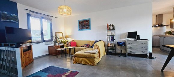 Casa de 3 dormitorios en Avord, France No. 39164 4