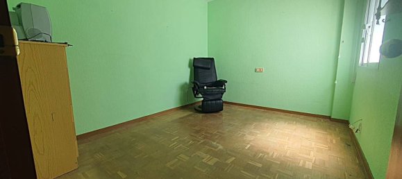 Apartamento de 3 dormitorios en Almería, Spain No. 173142 17