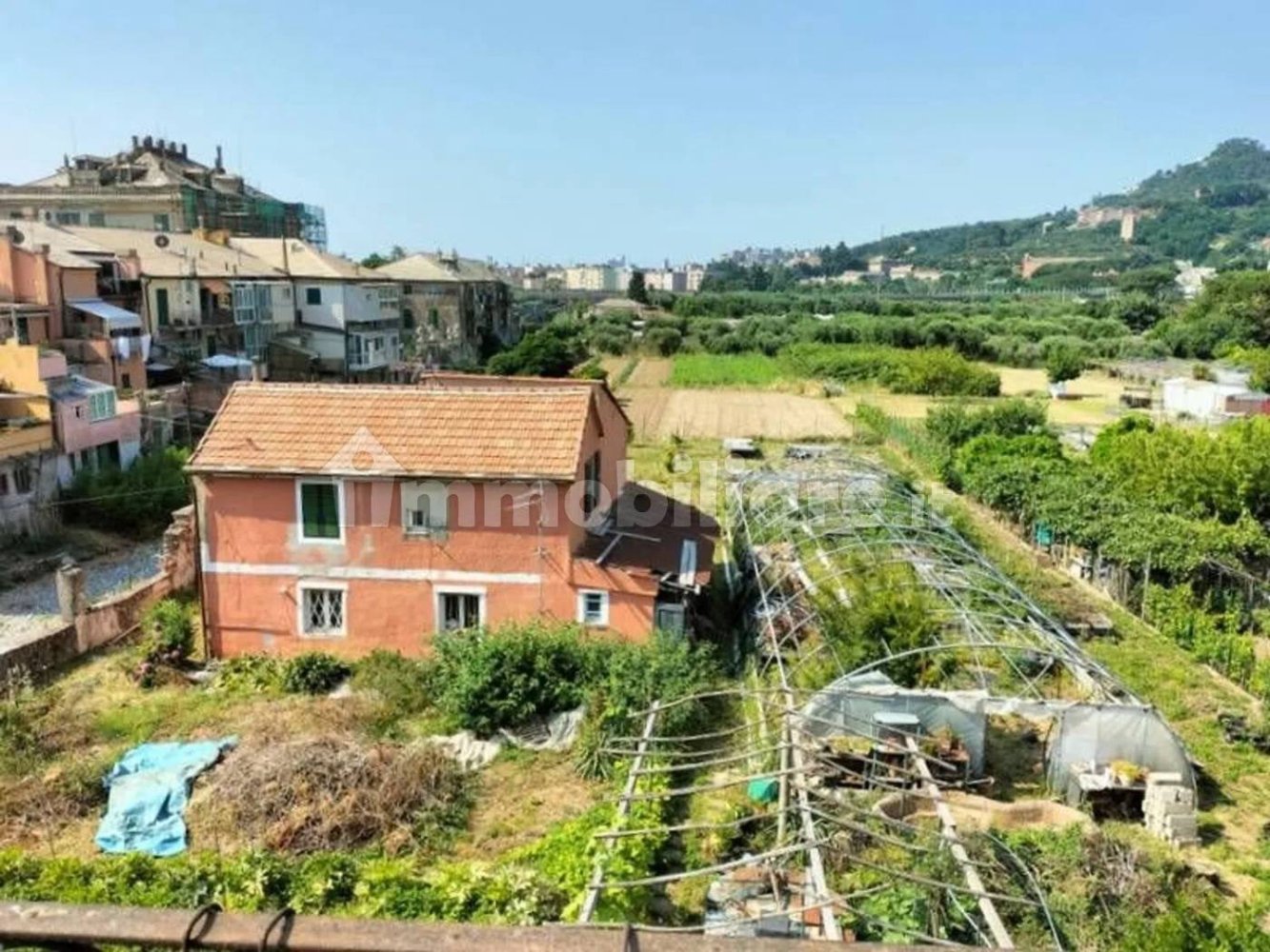 5 bedrooms Villa in Albisola Superiore, Italy No. 286447