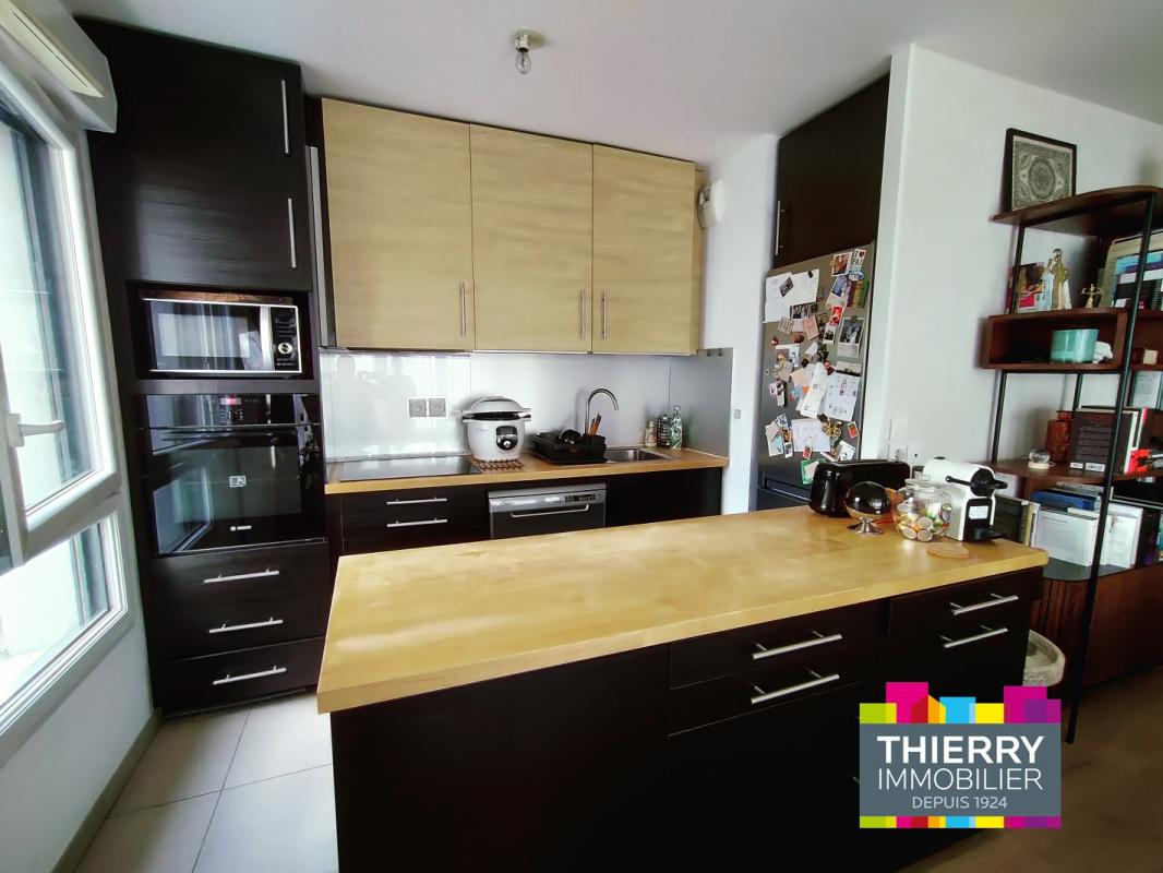 2 bedrooms Apartment in Nantes, France No. 280397