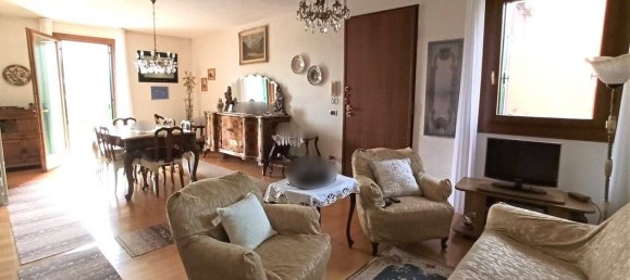2 bedrooms House in Rovolon, Italy No. 186279 2
