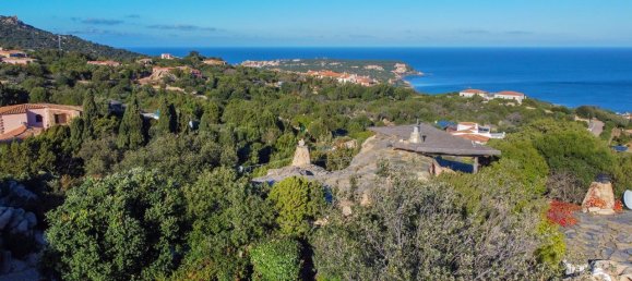 4 rooms Villa in Arzachena, Italy No. 111029 2