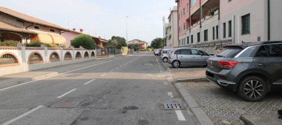 Propiedad comercial de 1 habitación en Torbole Casaglia, Italy No. 121129 5