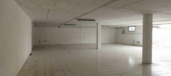 Propiedad comercial de 1 habitación en Torbole Casaglia, Italy No. 121129 12