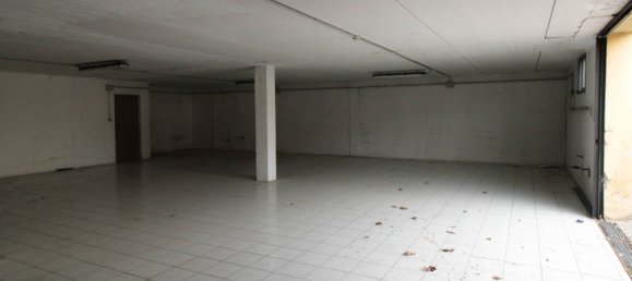 Propiedad comercial de 1 habitación en Torbole Casaglia, Italy No. 121129 9